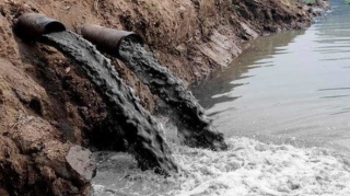 Ermənistan Araz çayına tökülən Oxçuçayı çirkləndirməkdə davam edir