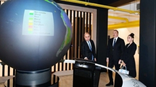 İlham Əliyev və Mehriban Əliyeva “STEAM İnnovasiya Mərkəzi”nin açılışında iştirak ediblər   - FOTO