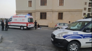 "Jurnalistlərin binası"nda 4 yaşlı uşaq 16-cı mərtəbədən yıxılaraq ölüb  - FOTO - YENİLƏNİB