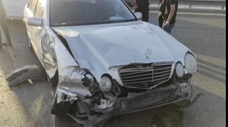 Bakıda zəncirvari qəza: Səbəbkar aradan çıxdı, bir neçə avtomobil əzildi   - FOTO