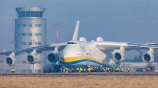 Müharibə dünyanın ən böyük yük təyyarəsinə də məhv etdi - FOTOLAR 