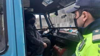Yol polisi maskadan istifadə etməyən sərnişin və sürücülərə qarşı tədbirlər keçirib - FOTO