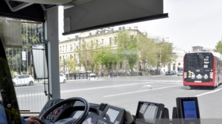 Avtomobillə sərnişin və yük daşımalarına icazə üçün tələb olunan sənədlər məlum olub 