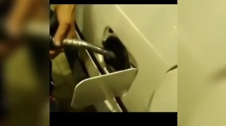 Burada benzinə hava qatırlar ; sürücü vəziyyəti aşkar elədi - VİDEO