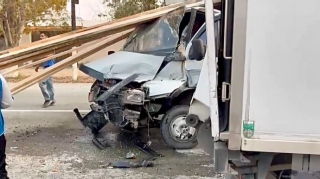 Ağdaşda yüklə dolu “Qazel” yoldan çıxaraq qəzaya düşdü   - VİDEO