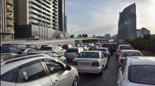 Bakıda sıxlıq olan yollar - SİYAHI 