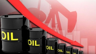 Азербайджанская нефть подешевела 
