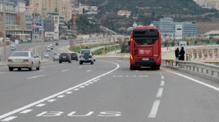 Bakıda taksi problemi:  Avtobus zolağına girişə icazə verilməlidir