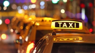 У пристававшего к женщинам с непристойными предложениями таксиста было 66 профилей