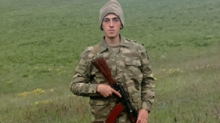 Xidmətinin bitməsinə 2 ay qalmış şəhid olan əsgər dəfn edildi - FOTOLAR 