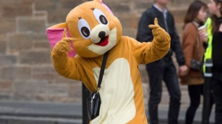 Bakının mərkəzində fəaliyyət göstərən “siçan” saxlanıldı 