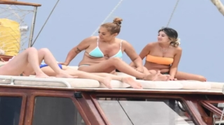 Demet Akalının gəmi istirahəti  - FOTO 