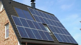 В Азербайджане на крышах домов можно будет устанавливать солнечные батареи 