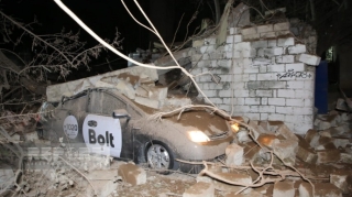 Bakıda qazanxanada partlayış baş verib, 10-dan çox avtomobilə ziyan dəyib  - FOTO