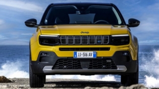 Новый кроссовер Jeep Avenger  получил бензиновую модификацию - ФОТО