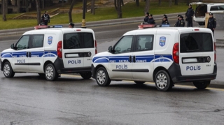 Polis bu qadınları axtarır - FOTOLAR 