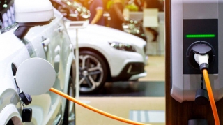 Tanınmış brendlər elektromobillərə niyə "yox" dedi? - "Çin öz xeyrinə olanı edəcək" - VİDEO