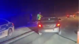 На трассе Баку - Газах образовался затор: сотрудники ГДП принимают меры - ВИДЕО