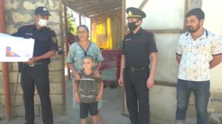 Zərdab polisi aztəminatlı ailələrə bayram sovqatları paylayıb - FOTO 