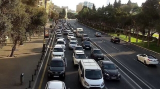 Bakıda 19 küçə və prospektdə sıxlıq var - SİYAHI + FOTO 