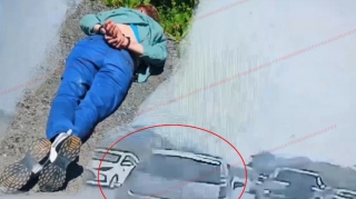 Sərxoş qadın sürücü polisə şok yaşatdı;  atəş açıb tutdular, 10 sutka həbs verildi - VİDEO 