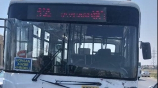 132 saylı avtobus qəzaya düşdü - Xəsarət alan var 