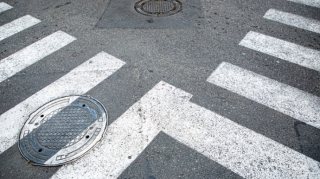 Xəzər rayonunda 43 yaşlı qadını avtomobil vurub 