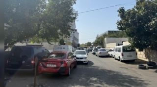 Maşın təmiri sexləri Bağ küçəsinin sakinlərinə dağ çəkir: Nə gecəmiz var, nə gündüzümüz...   - FOTO