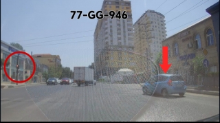 Qabağa düşmək üçün qırmızıda keçdi, amma geridə qaldı - VİDEO