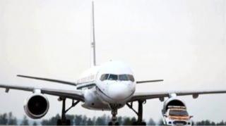 Çin şirkəti iki təyyarəni İran neftinə dəyişib 