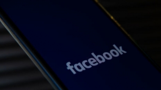 “Facebook” bir milyarddan çox insanın məlumatlarını siləcək