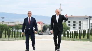 İlham Əliyev Xankəndidəki Zəfər parkında - FOTOLAR 