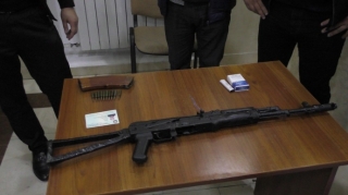 Mingəçevirdə üzərində “Kalaşnikov” gəzdirən keçmiş məhkum tutulub  - FOTO