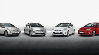 25 yaşlı “Prius”  - Bu gün "Toyota Prius"un "doğum günüdür" - FOTO 