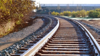 Horadiz-Ağbənd dəmiryol xəttinin tikintisi 70 faizi tamamlandı 