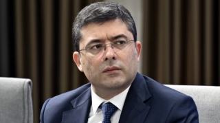 Media əməkdaşları ədəbi dil normalarına əməl etməlidirlər  - Əhməd İsmayılov 