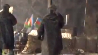 Komandir əsgərlərini belə qoruyur - Şuşa-Xankəndi yolundakı aksiyalardan - VİDEO 