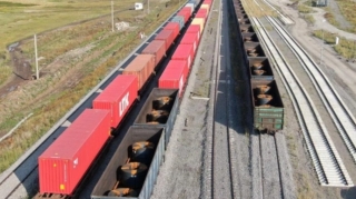 Китайская компания войдет в железнодорожное СП Азербайджана, Казахстана и Грузии 