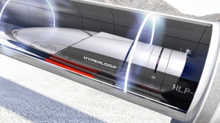 Первые пассажиры проехали на вакуумном поезде Hyperloop в США 
