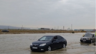 Azərbaycanda su basan magistral yolda SON VƏZİYYƏT   - VİDEO