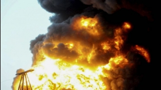 Saatlıda mağaza yanıb