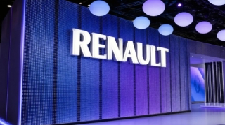 Автоконцерн Renault ограничит доходы от военных заказов 