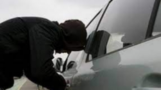 Bakıda "Range Rover"  oğrusu tutulub