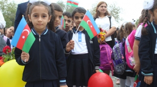 Dərslər Formula 1-ə görə gec başlayacaq? - Rəsmi AÇIQLAMA 