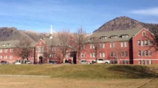 215 uşağın qalıqları olan kütləvi məzarlıq tapıldı 