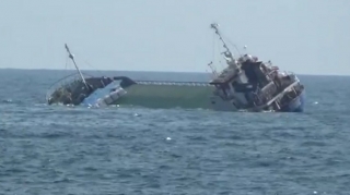 Egey dənizində gəmi batıb, 18 nəfər itkin düşüb