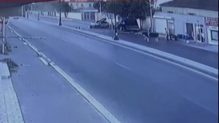 Bakıda tragikomik qəza: “Prius” sürücüsü qaldı, heyvanın dalınca qaçdılar - VİDEO 