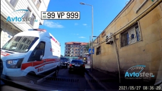 Təcili yardımın arxasınca “protiv”  gedən sürücülər   - VİDEO