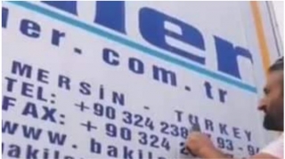 Ermənistana yük daşıyan türk maşınından “Türkiyə” sözü çıxarıldı   - VİDEO