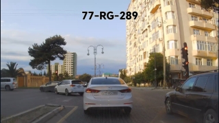 В Хырдалане водитель проехал на красный свет - ВИДЕО 